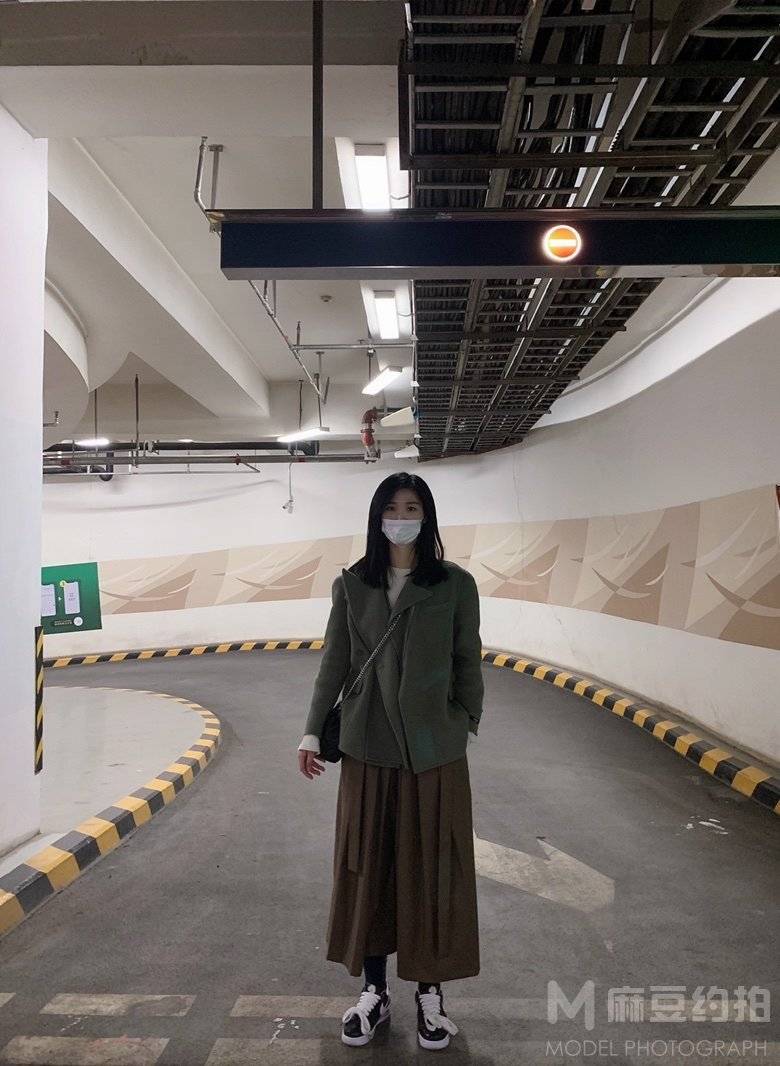 校园模特