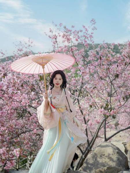 汉服模特