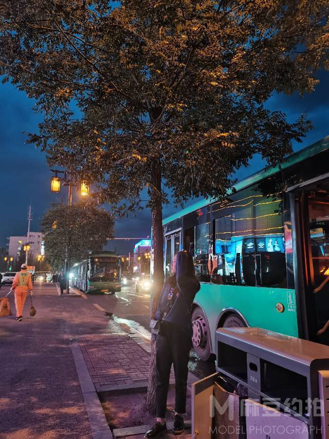 夜景模特