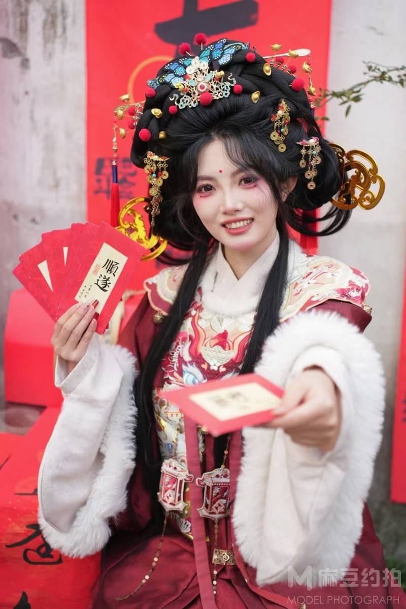 汉服模特