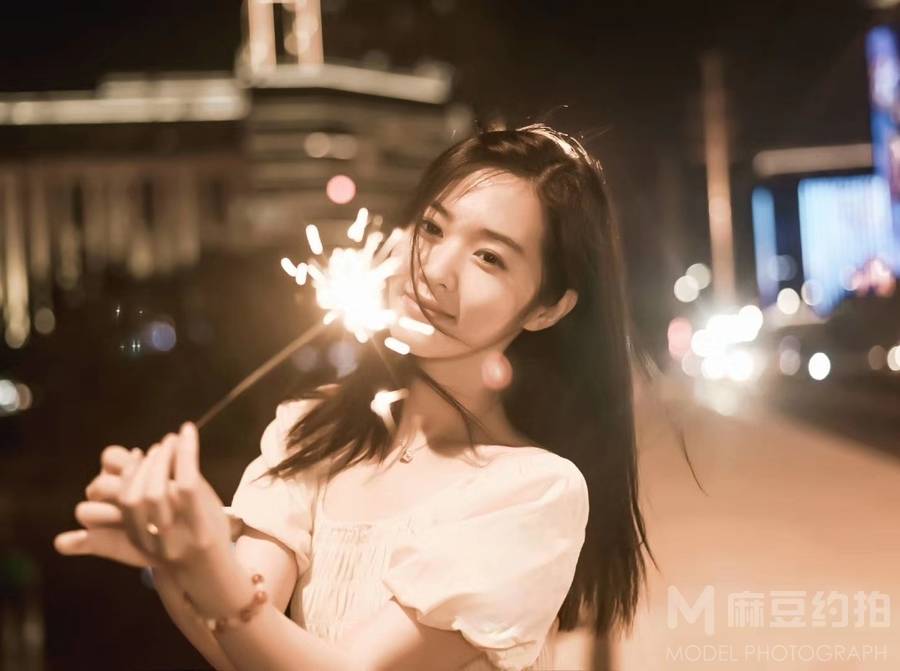 夜景模特