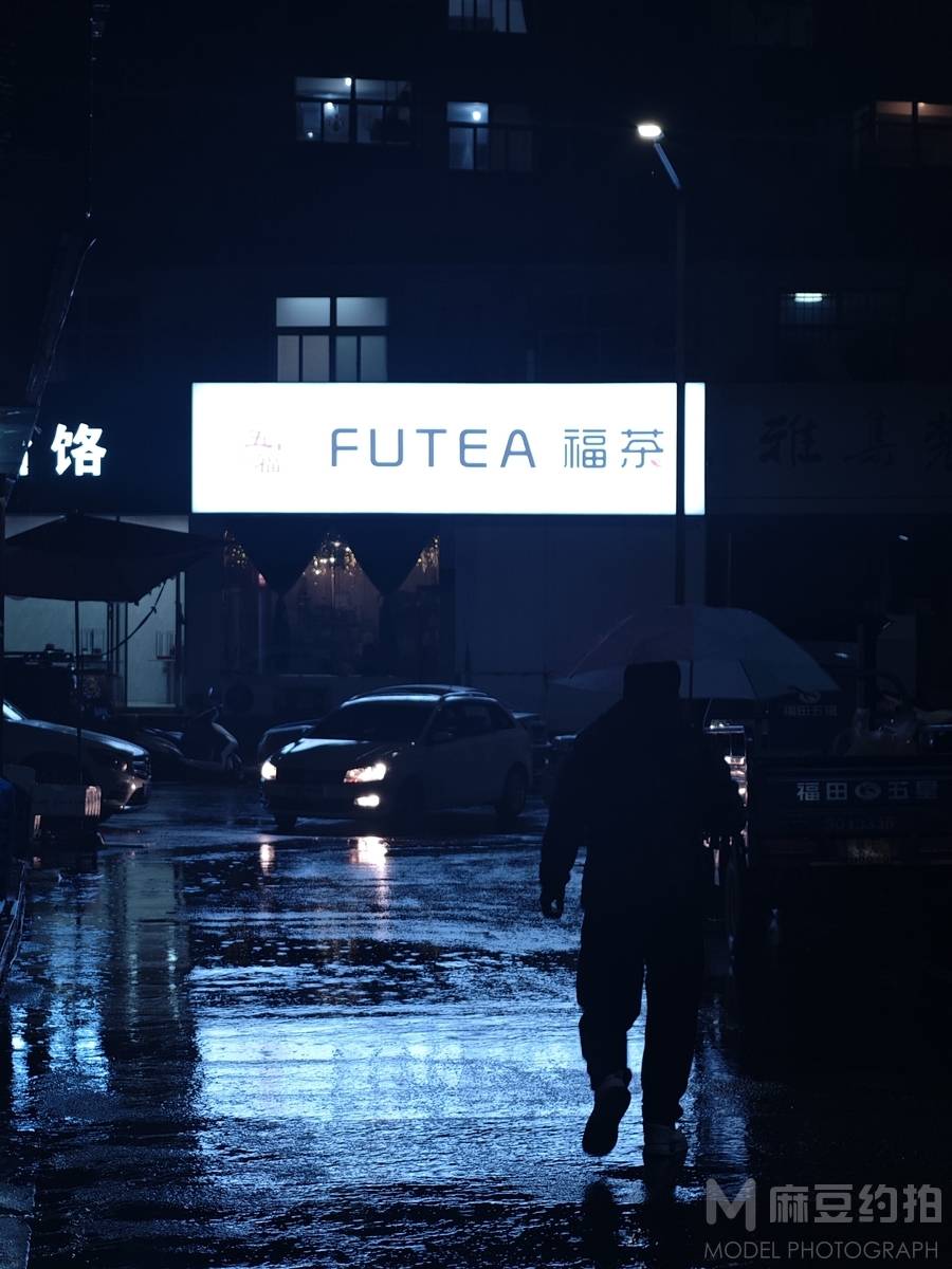夜景模特