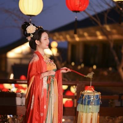 汉服模特