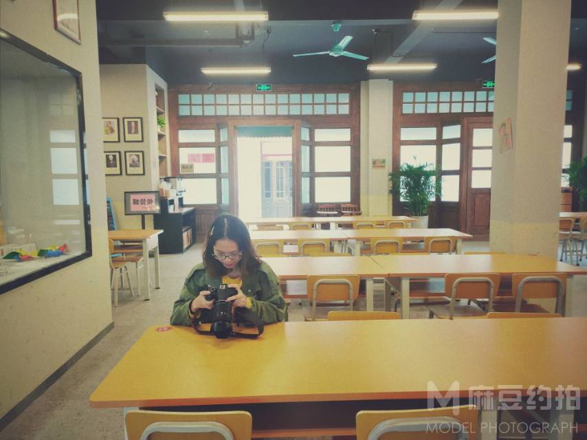 校园模特