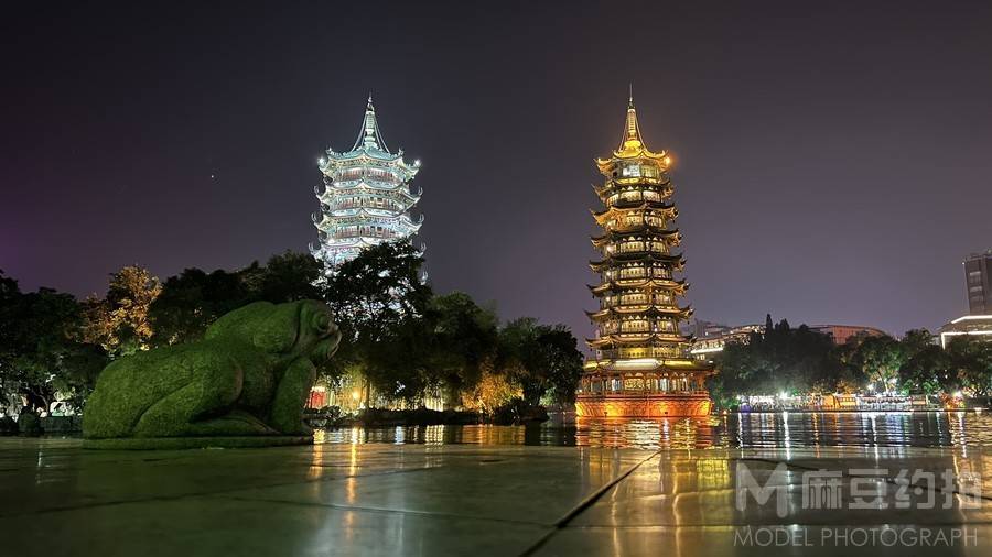 夜景模特