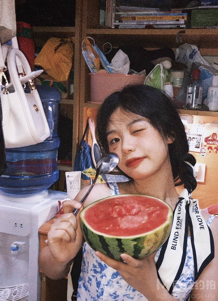 胶片模特