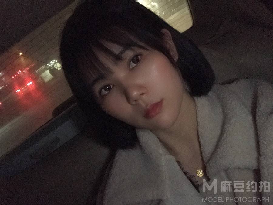 纪实模特