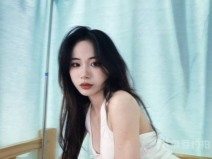 黑白模特