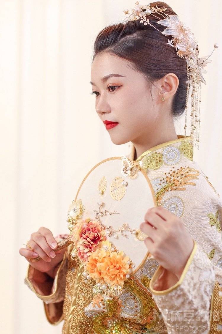 胶片模特