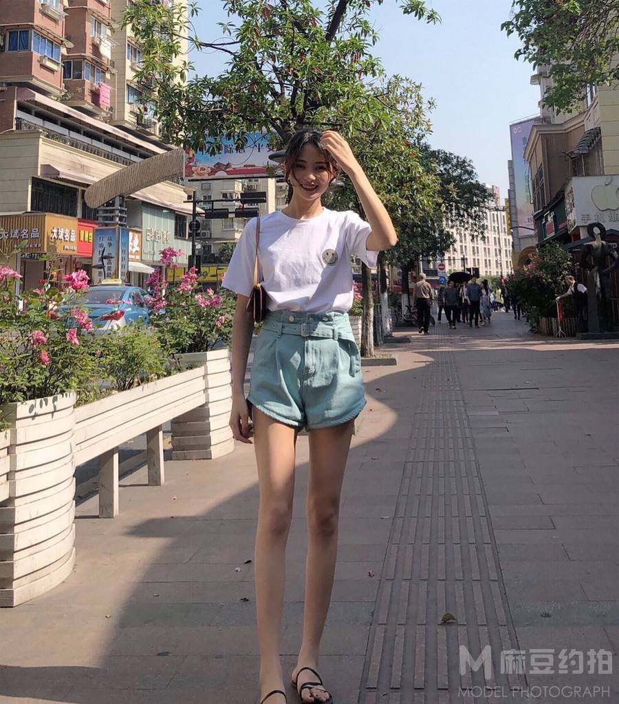 校园模特