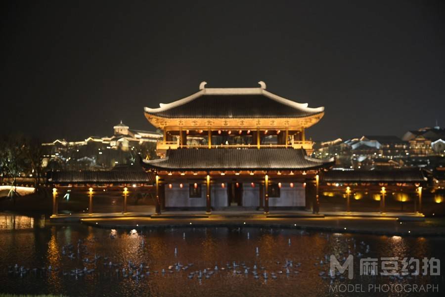 夜景模特