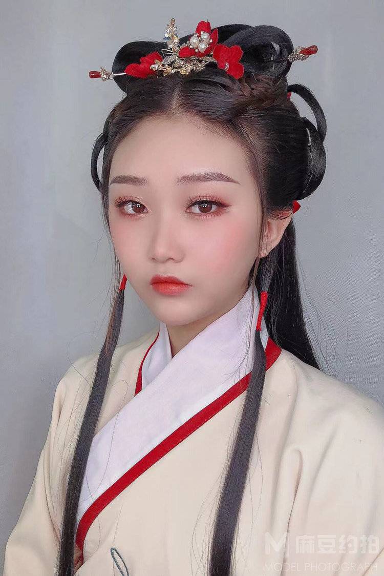 民国模特
