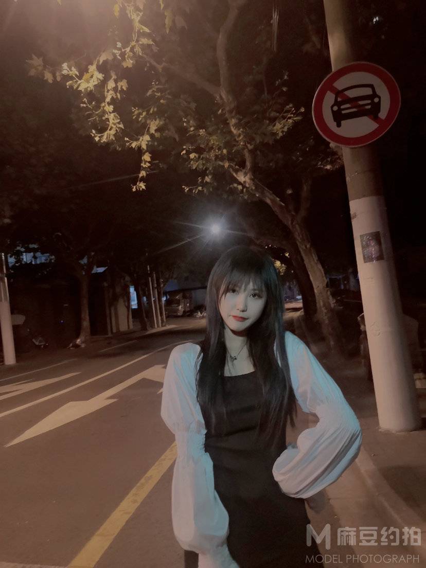 夜景模特