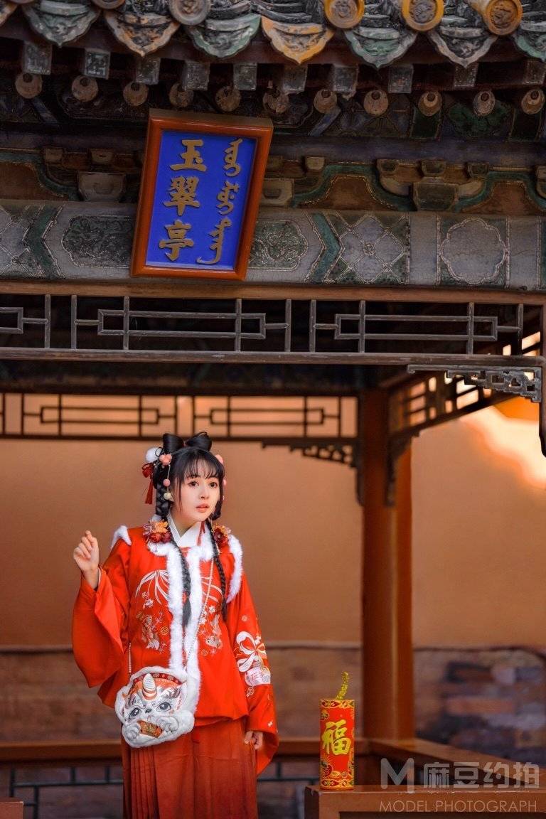 汉服模特