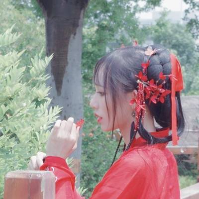 汉服模特