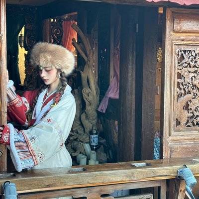 汉服模特