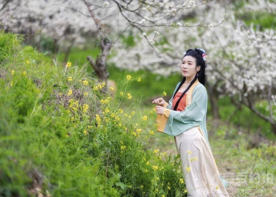 汉服模特