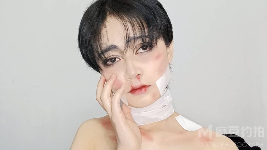 暗黑模特