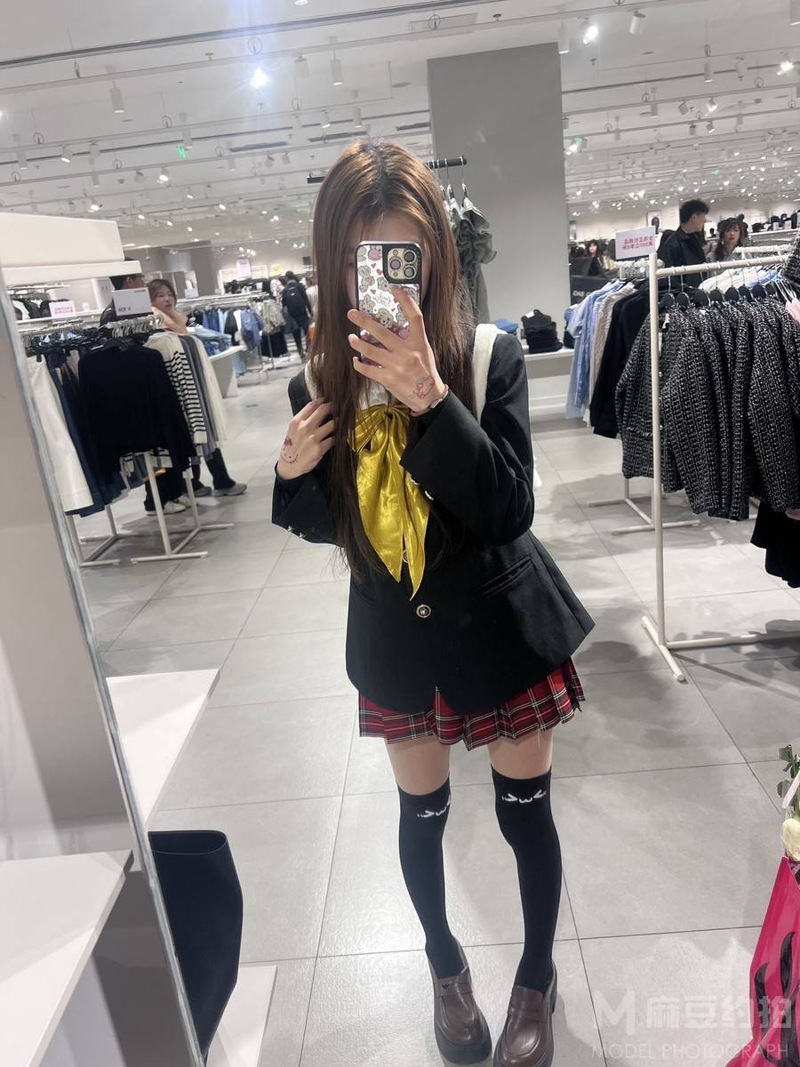 校园模特