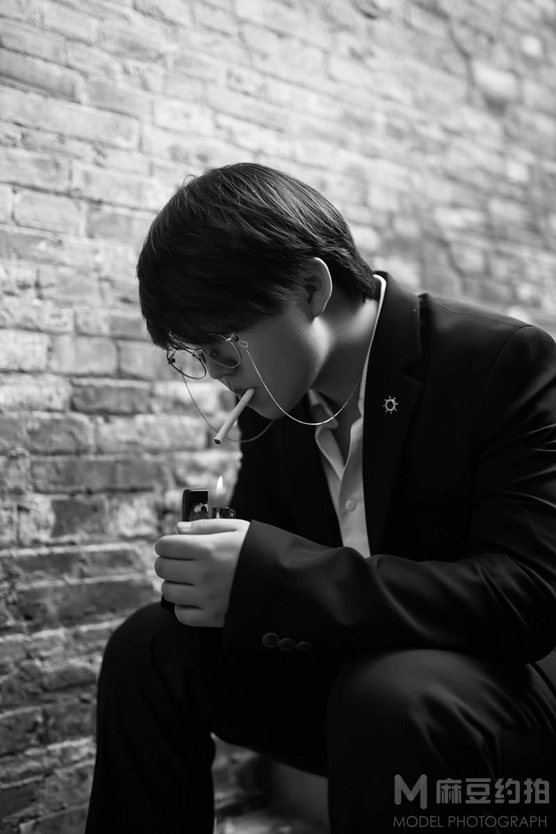 黑白模特