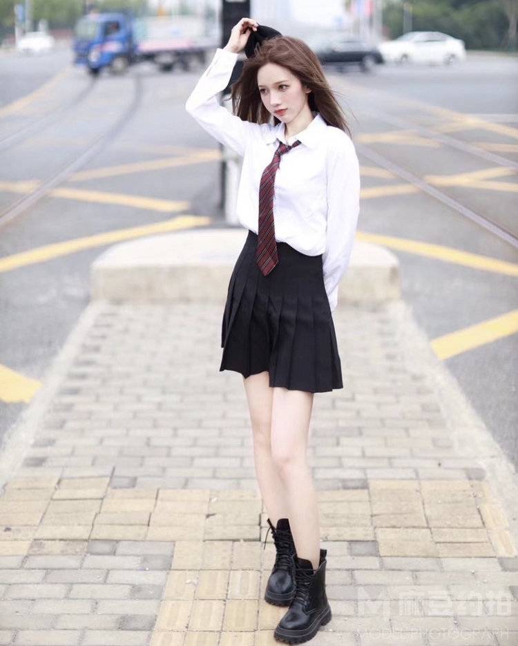 校园模特