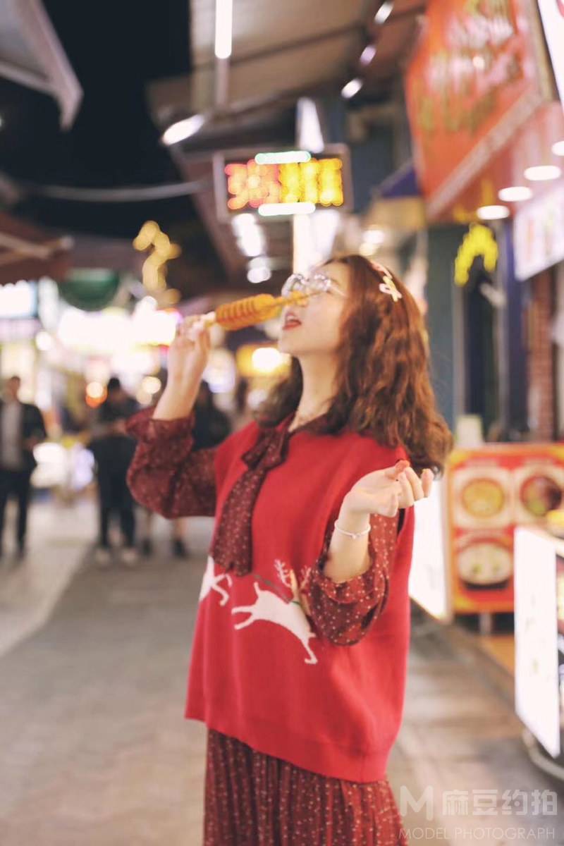 情绪模特