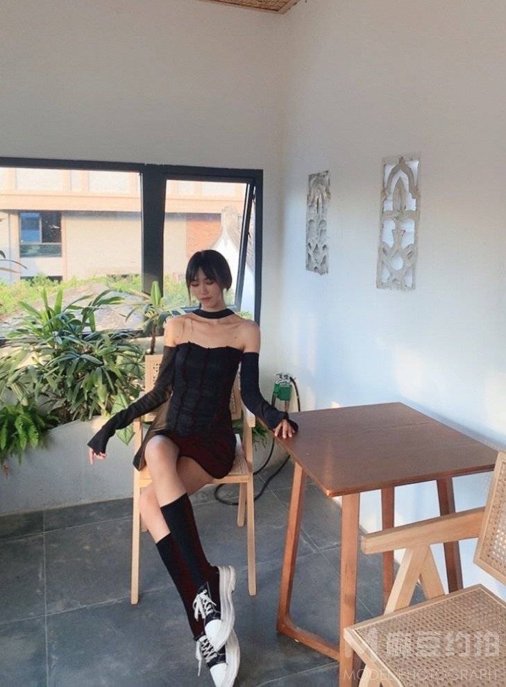 暗黑模特