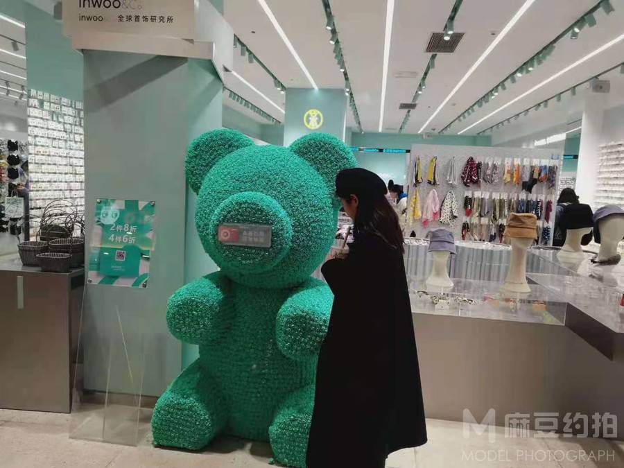 妆容模特