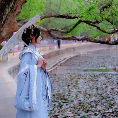汉服模特