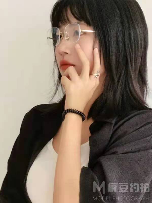 胶片模特