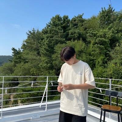 黑白模特