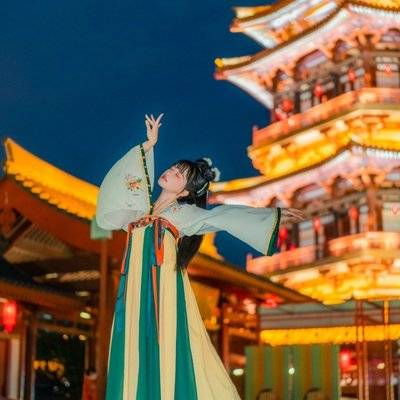 汉服模特