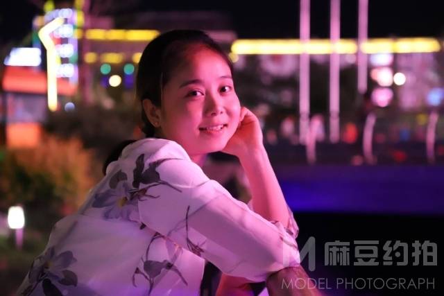 夜景模特