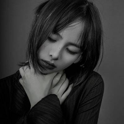 黑白模特