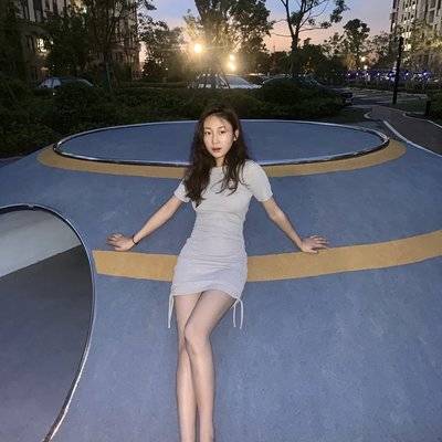 黑白模特