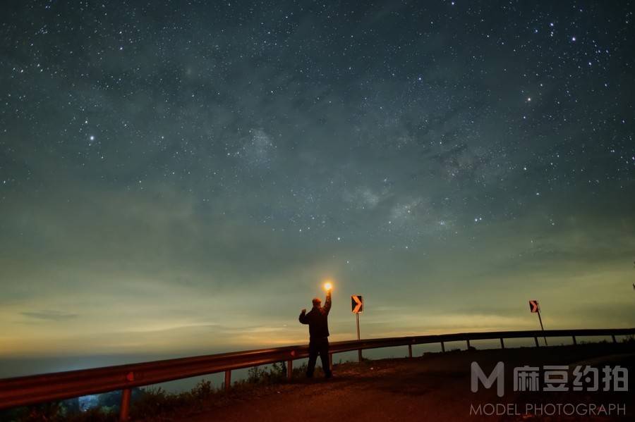 夜景模特