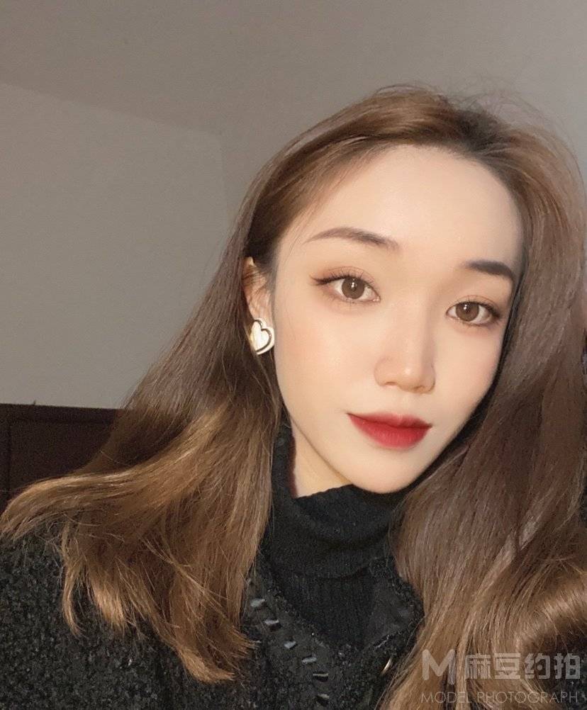纪实模特