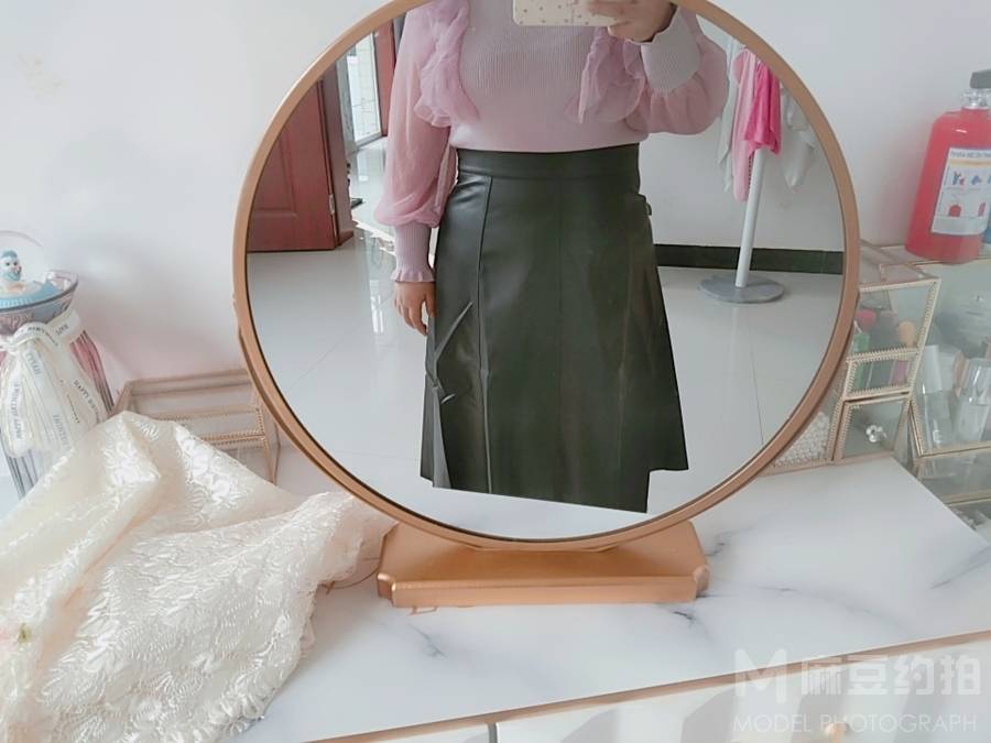 宝丽来模特