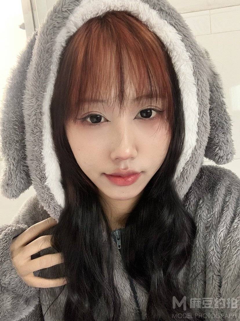 纪实模特