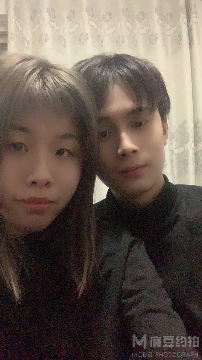 情侣模特