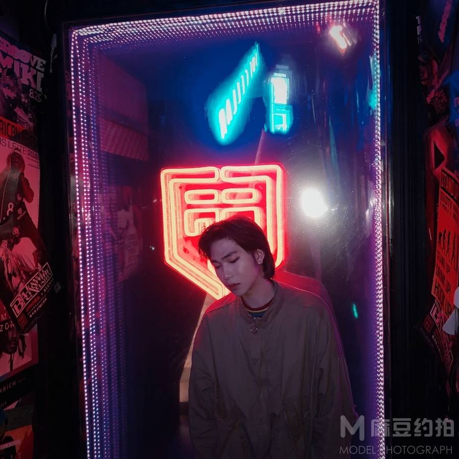 暗黑模特