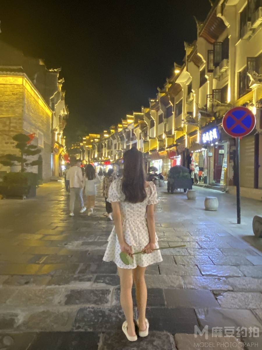 夜景模特
