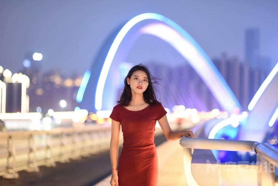 夜景模特