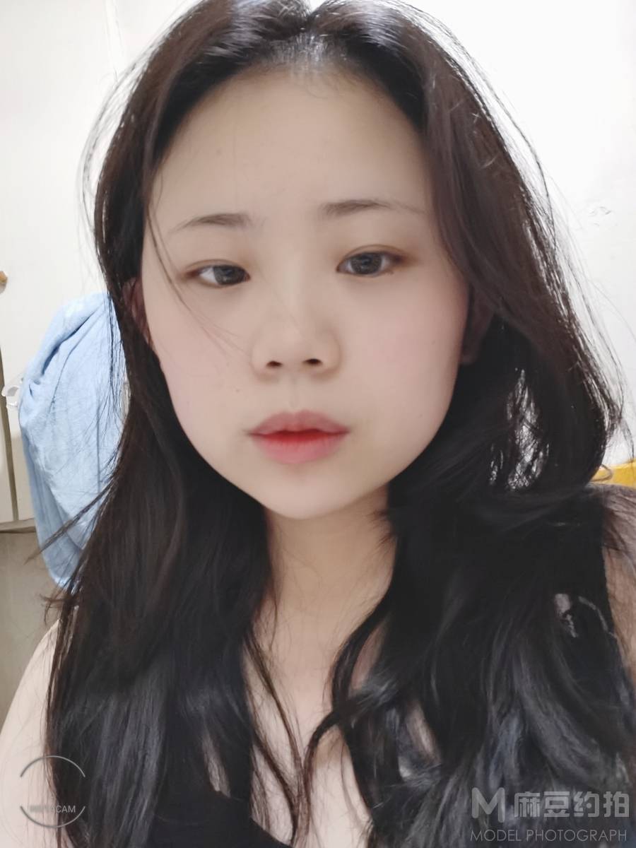 黑白模特