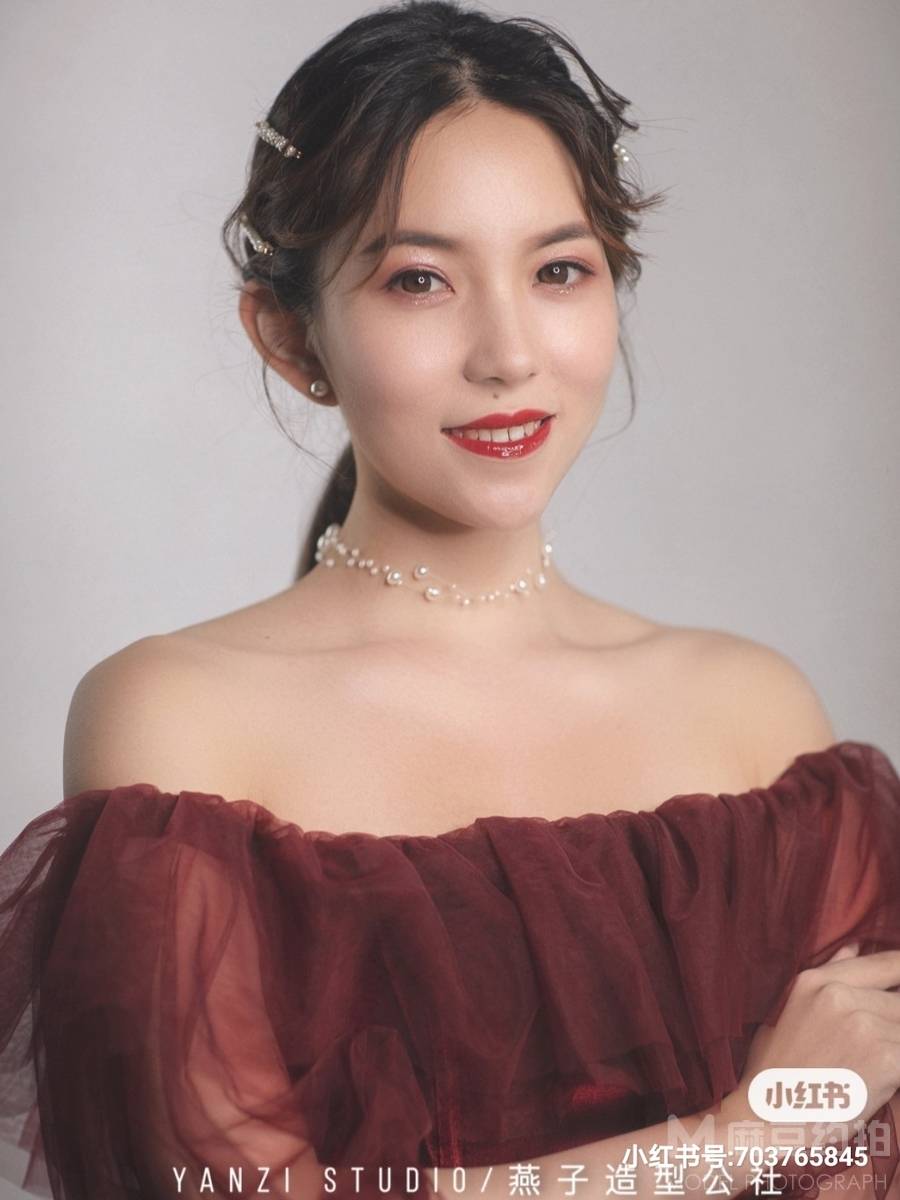 妆容模特