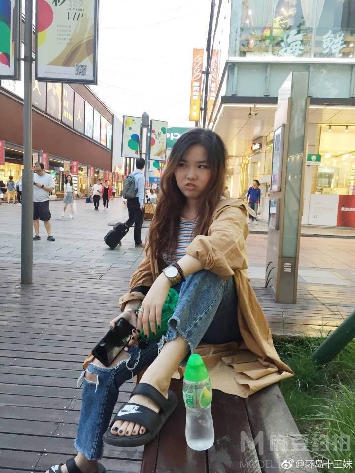 校园模特