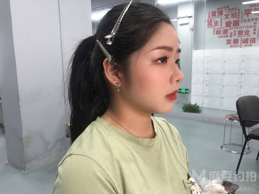 妆容模特
