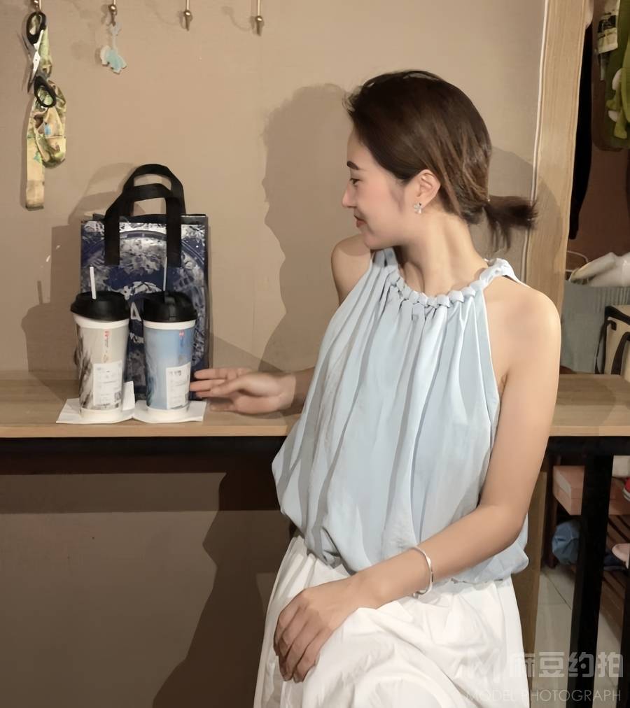 清新模特