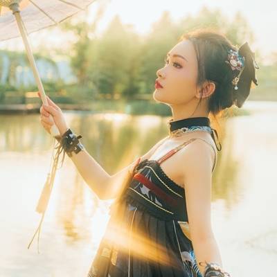 清新模特