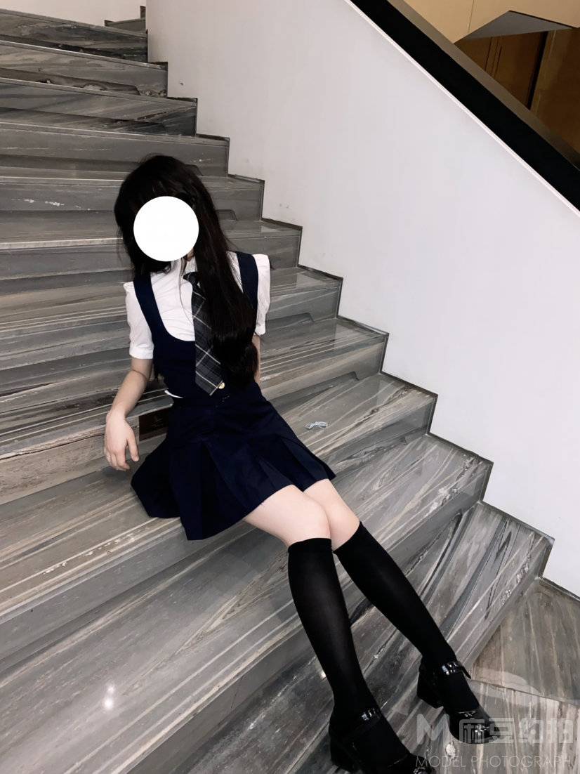 黑白模特